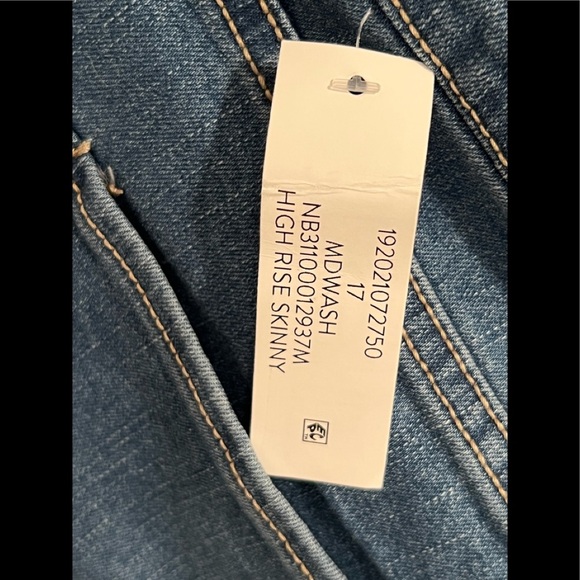 NO BOUNDARIES women high rise skinny blue jeans/ size 17 - Picture 4 of 6